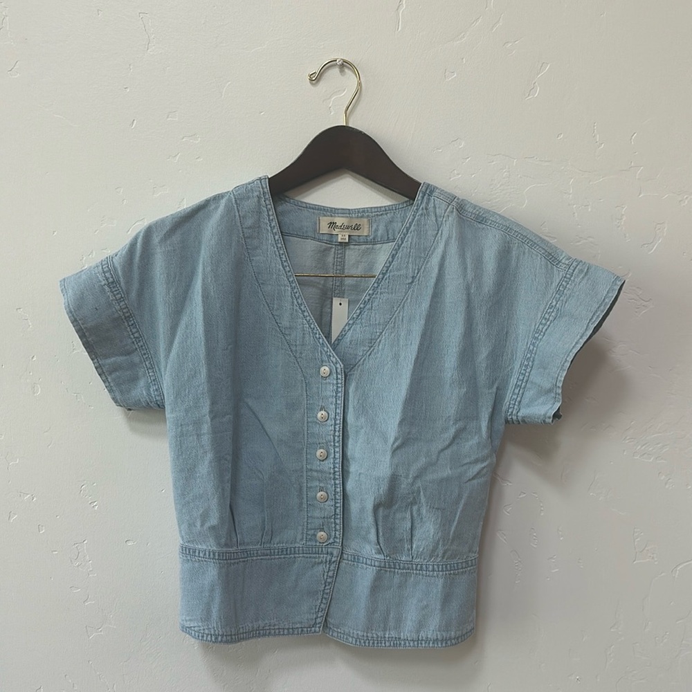 Madewell denim pleated short sleeve top in doral wash